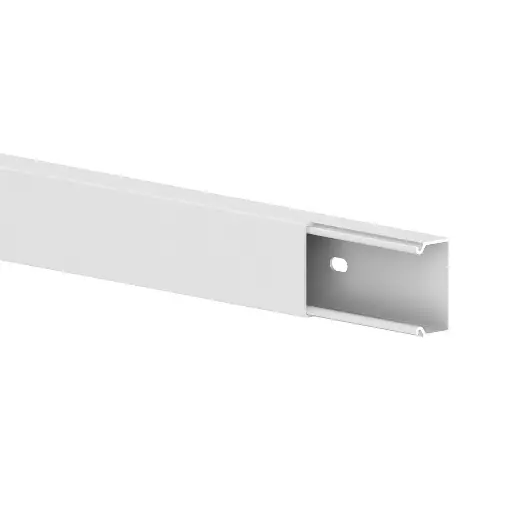 [/11026] White Installation Trunking 15x30